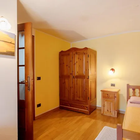 La Maison Du Coeur * مونتجوفيت